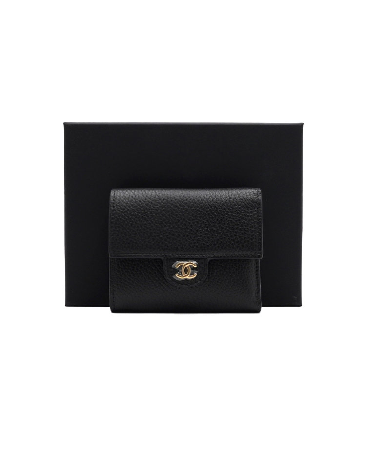 [중고명품] Chanel(샤넬) AP5451 26시즌 프리컬렉션 블랙 그레인 카프스킨 레더 금장CC 스몰 플랩 여성 반지갑aa68203