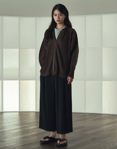 Yoyogi Pleats Wide-fit Pants (Black)