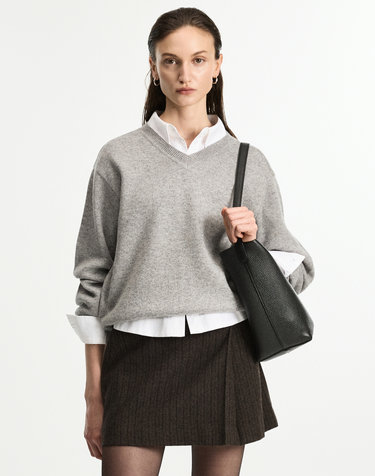 Cashmere Blended V-Neck Knit Top (Grey)