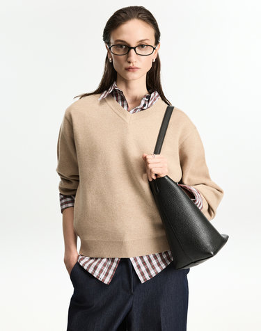 Cashmere Blended V-Neck Knit Top (Beige)