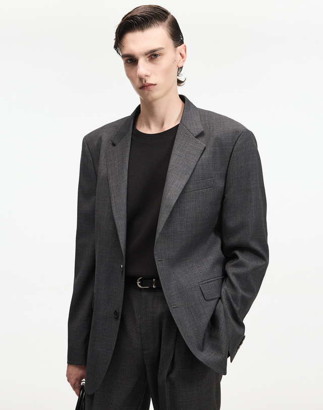 티엔지티 세트 Wool Blend Comfort Jacket & Tapered Pants (Charcoal) 그레이 착용컷