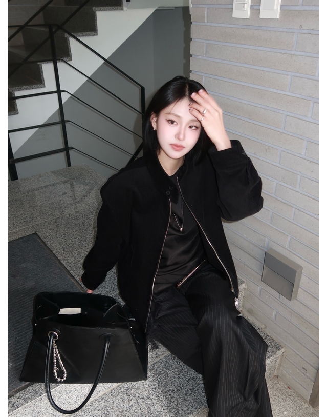티엔지티 세트 Corduroy Harrington Jumper (Black) 블랙 착용컷