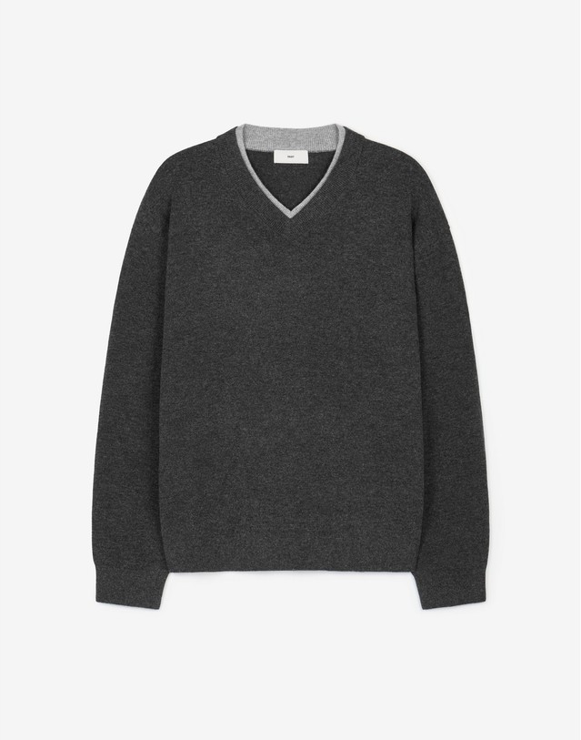 티엔지티 세트 Layered V-Neck Knit (Grey) 그레이 착용컷