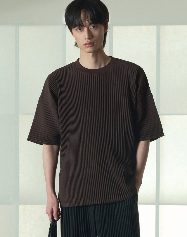 요요기 플리츠 바이 티엔지티 Yoyogi Pleats Tee & Wide Pants (Brown) 브라운 착용컷