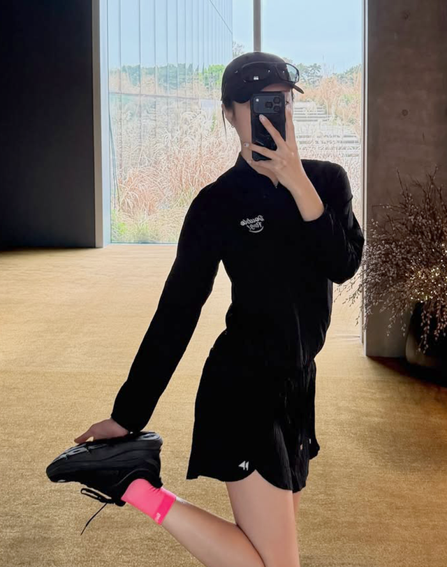 더블플래그 세트 [SET][AIR GRID] Women Pro-Fit Oversized Golf Jacket (BLACK) 블랙 착용컷