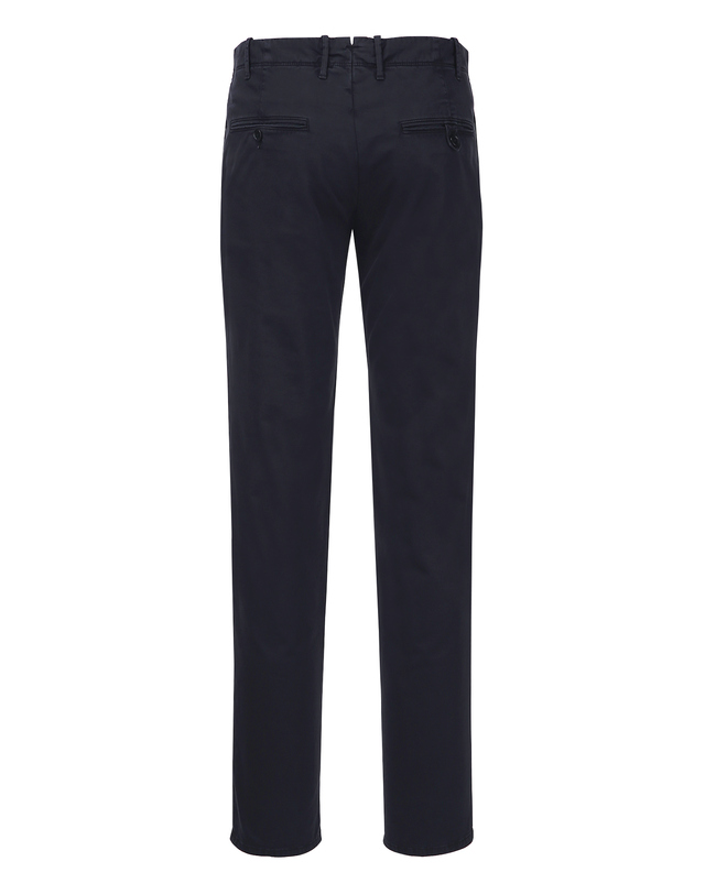 알레그리 블랙《Twill Soft-Dyed》치노 팬츠 착용컷