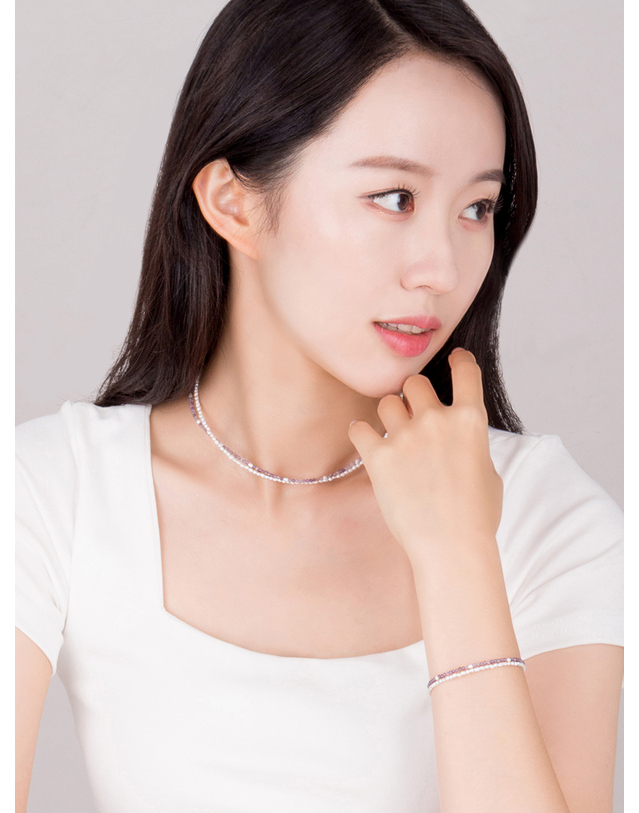 어거스트 앨리스 꽃밥 자수정 진주 목걸이 착용컷