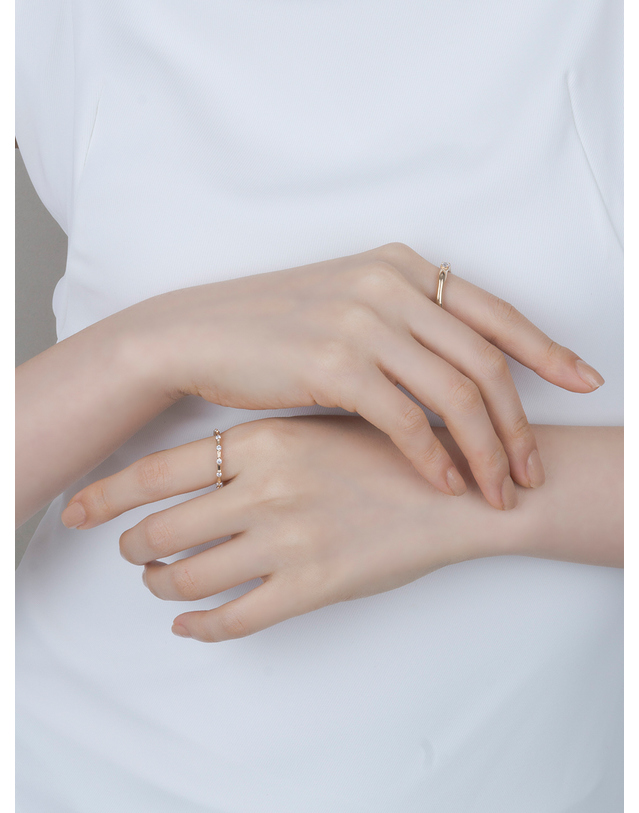 어거스트 앨리스 rough&bone ring set _champagne gold [러프 앤 본 반지 세트_샴페인 골드] 착용컷