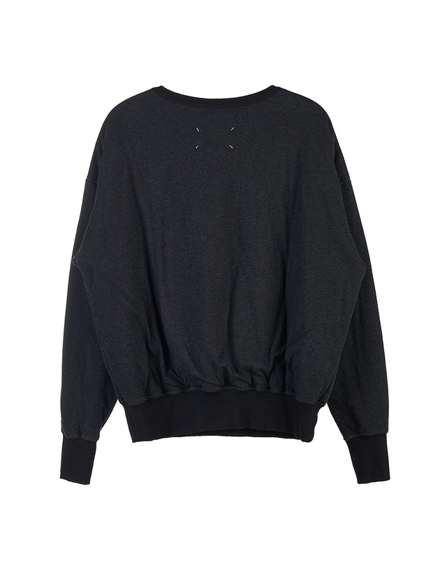 메종 마르지엘라 [메종 마르지엘라] 버드 패치 남성 맨투맨 S30GU0150 S23983 855M 착용컷