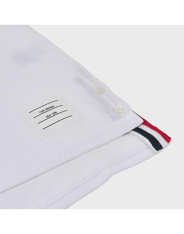 톰브라운 [톰브라운] SS26 여성 센터 백 폴로 티셔츠 FJP014A 00050 100 착용컷