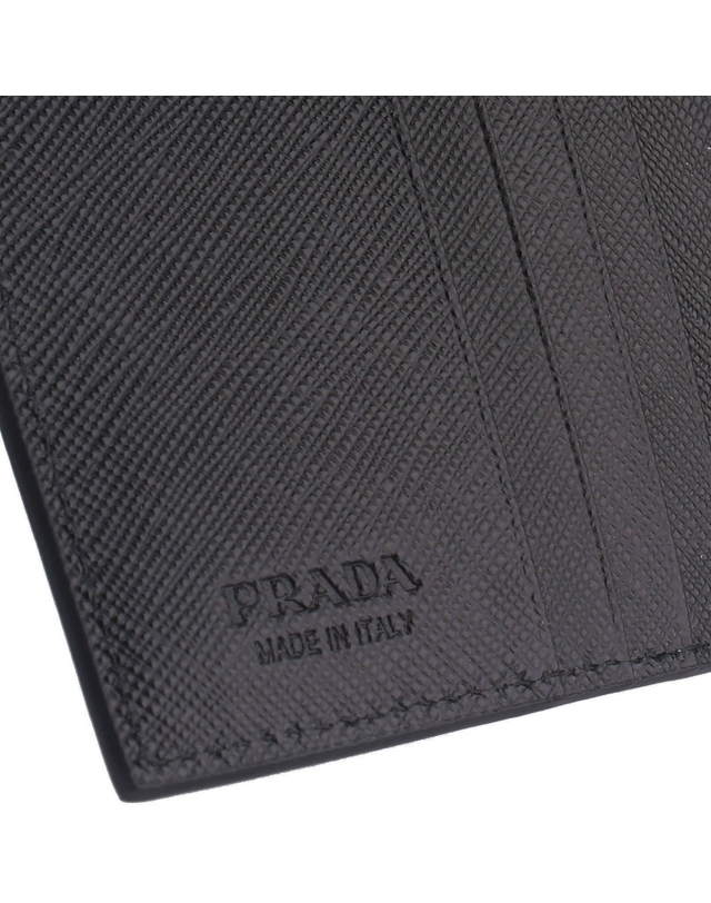 프라다 [PRADA] 사피아노 로고 남성 반지갑 2MO004 QME F0002 착용컷