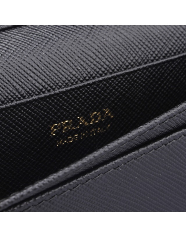 프라다 [PRADA] 사피아노 카드 지갑 1MC122 QHH F0002 착용컷