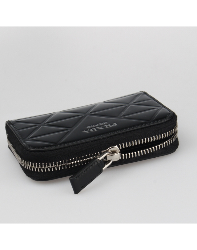 프라다 [PRADA] 브러시드 카드 지갑 2MM003 2CNV F0002 착용컷