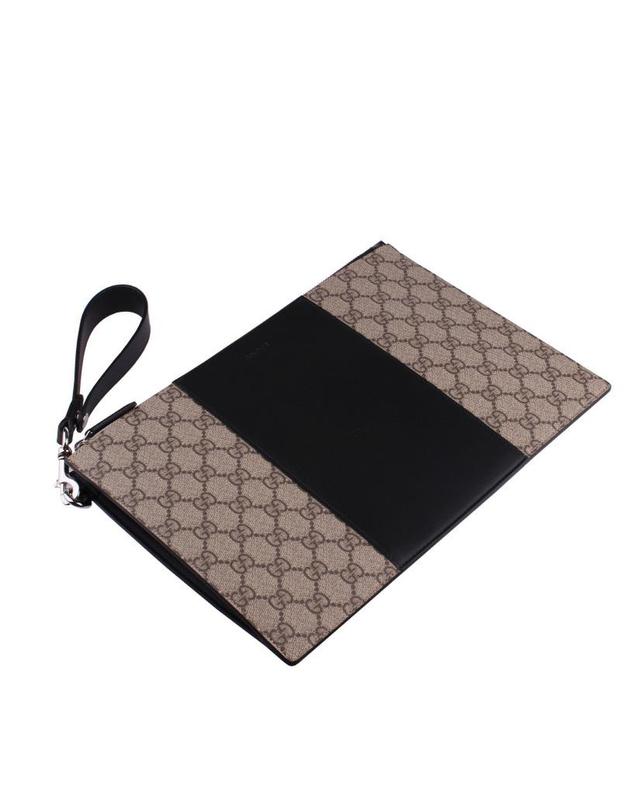 구찌 [GUCCI] GG 수프림 파우치 495017 KGDHN 9769 착용컷