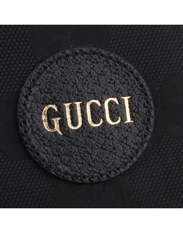 구찌 [GUCCI] 오프 더 그리드 남성 반지갑 625573 H9HAN 1000 착용컷