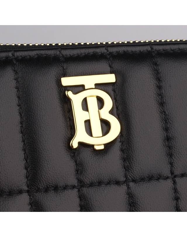 버버리 [BURBERRY] 퀼팅 롤라 지퍼 지갑 8062373 착용컷