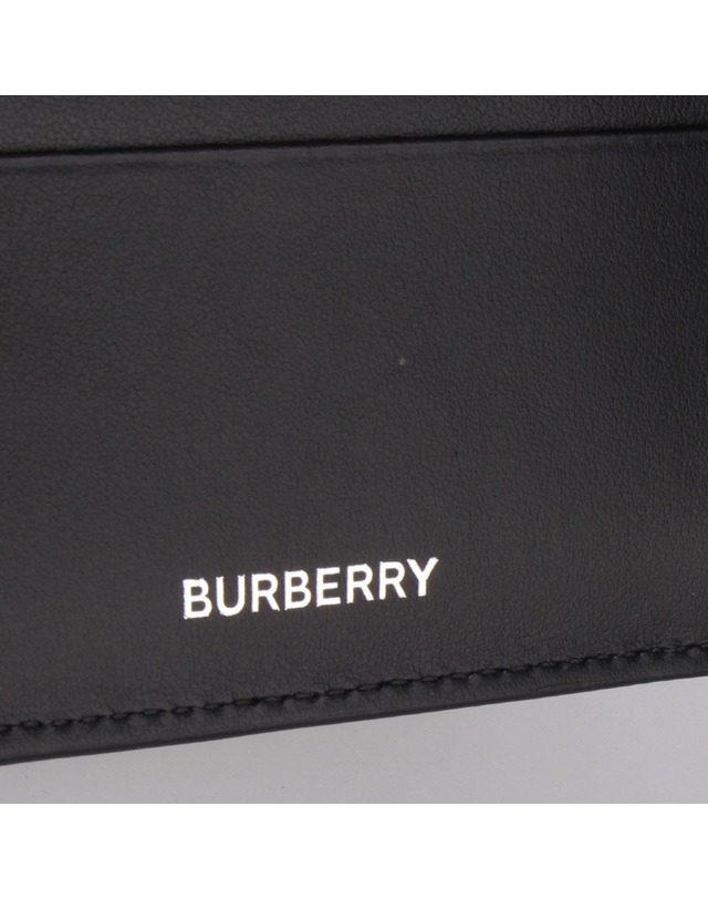 버버리 [BURBERRY] 빈티지 체크 샌든 남성 반지갑 8069811 착용컷