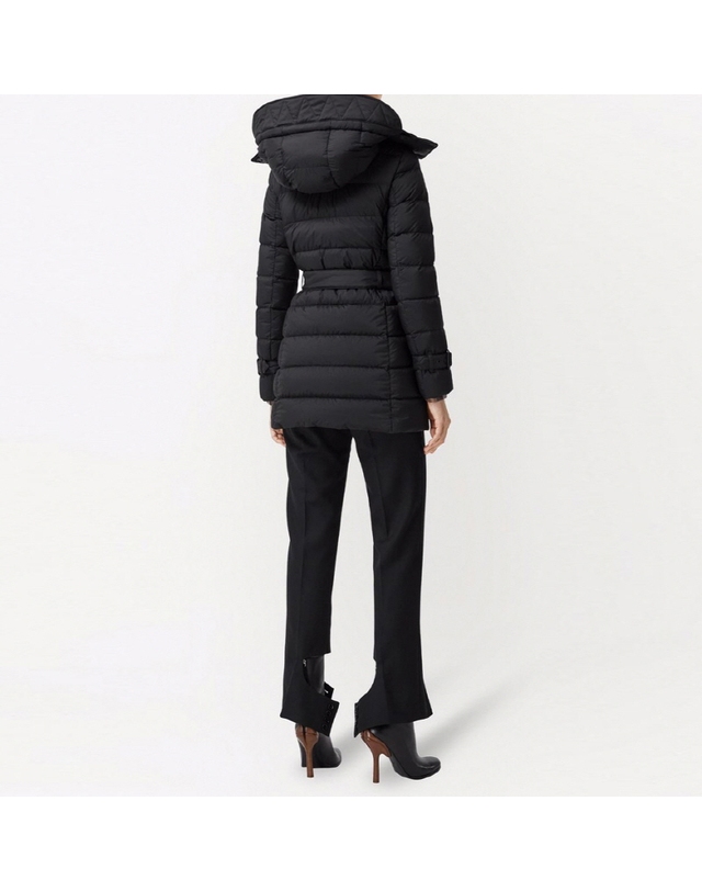 버버리 [BURBERRY] 애쉬윅 하프 다운 패딩 자켓 80963661 착용컷