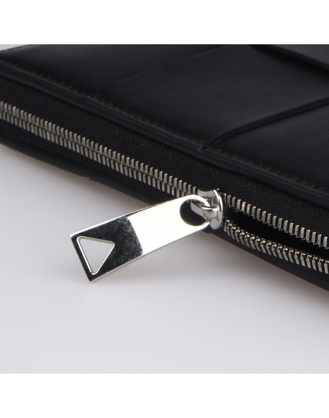 보테가 베네타 [BOTTEGA VENETA] 인트레치아토 컨티넨탈 장지갑 651368 VCQC1 8803 착용컷