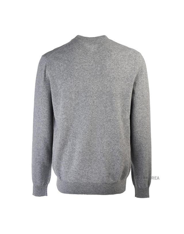 꼼데가르송 [꼼데가르송] FW24 공용 하트 와펜 가디건 AX N024 051 2 LIGHT GREY 착용컷