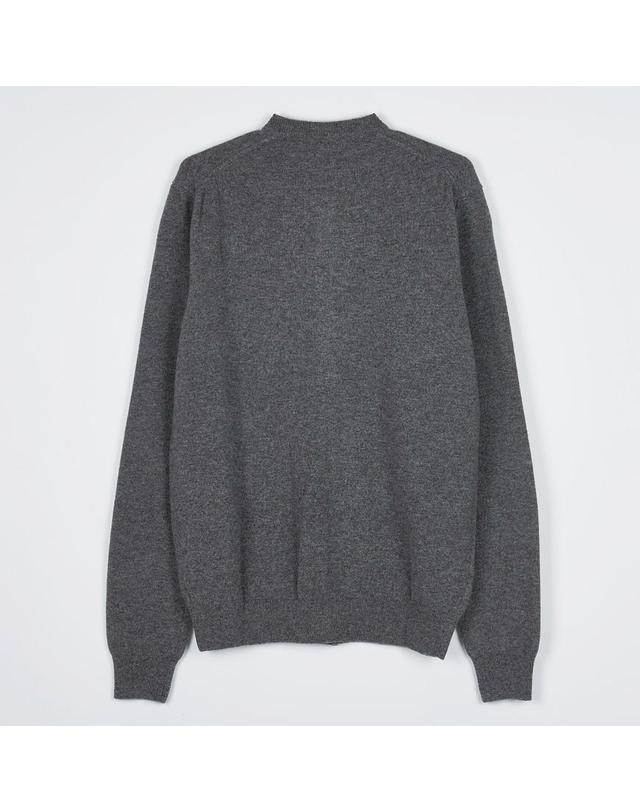 꼼데가르송 [꼼데가르송] FW25 공용 화이트 하트 가디건 AX N061 051 GREY 착용컷