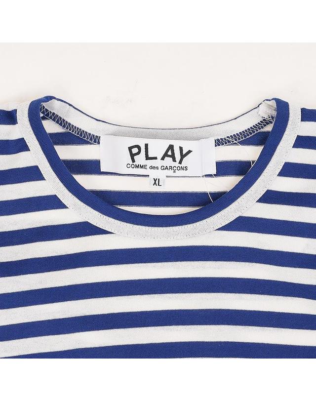 꼼데가르송 [꼼데가르송] SS26 공용 레드하트 스트라이프 티 AZ T164 051 NAVY WHITE 착용컷
