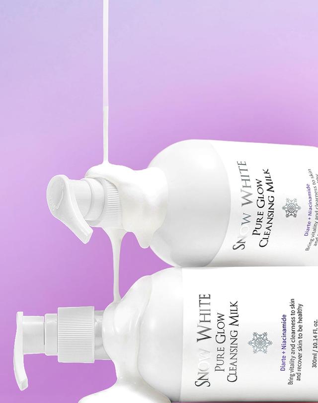 뷰티레시피 스노우화이트 퓨어 글로우 클렌징밀크 300ml 착용컷