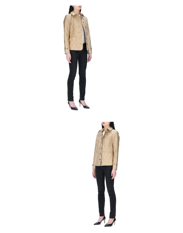 버버리 버버리 페르넬리 8049868 W FERNLEIGH RCD 여성 퀼팅 자켓 착용컷