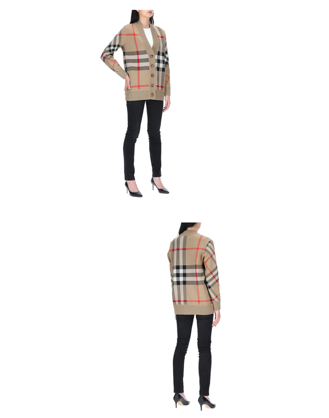 버버리 체크 8039153 W CARAGH M6 여성 울 자카드 가디건 착용컷