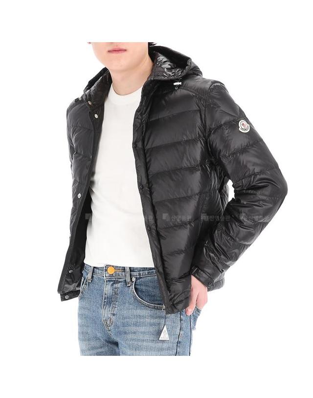 몽클레어 몽클레어 로고 패치 1A00080 597Y4 999 몽클레어 GLIERE 글리에르 다운 경량 패딩 점퍼 자켓 착용컷