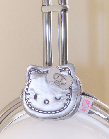 [Hello Kitty x athe] 스터드 실버 스트랩 미니파우치