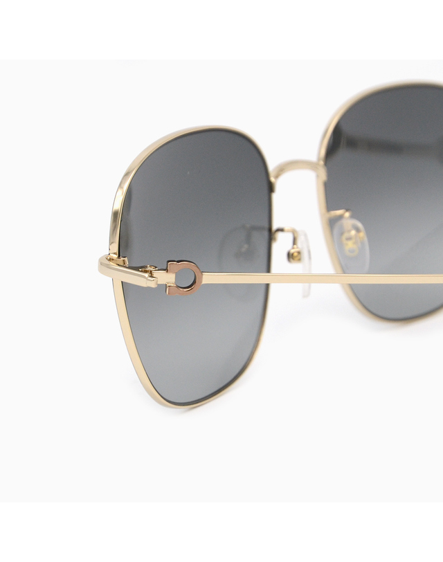 살바토레 페라가모 FERRAGAMO 페라가모 선글라스 SF257SK 733_블랙 착용컷