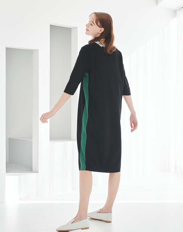 캐시미어하우스 [Murray Allan]사이드 라인 컬러 포인트 드레스Side Line Color Point Dress(BK) 착용컷