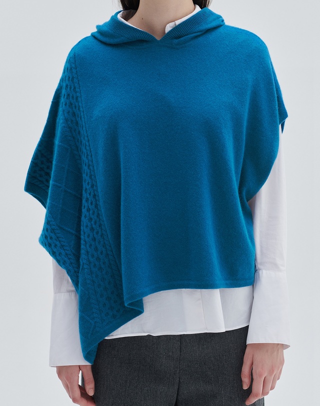 캐시미어하우스 [Cashmere Class] 100%캐시미어 언발란스 후드 베스트Unbalance hoody vest(Sapphire) 착용컷