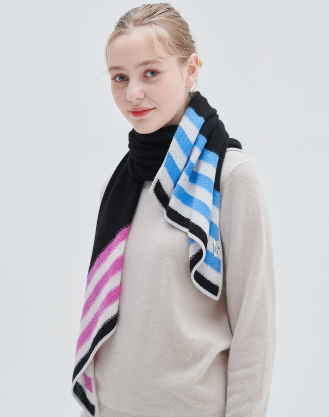 캐시미어하우스 [Murray Allan] 100%캐시미어 언발란스 캐시미어 머플러Unbalance muffler(Black) 블랙 착용컷
