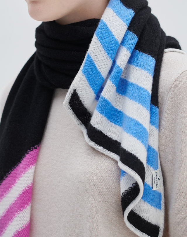 캐시미어하우스 [Murray Allan] 100%캐시미어 언발란스 캐시미어 머플러Unbalance muffler(Black) 블랙 착용컷