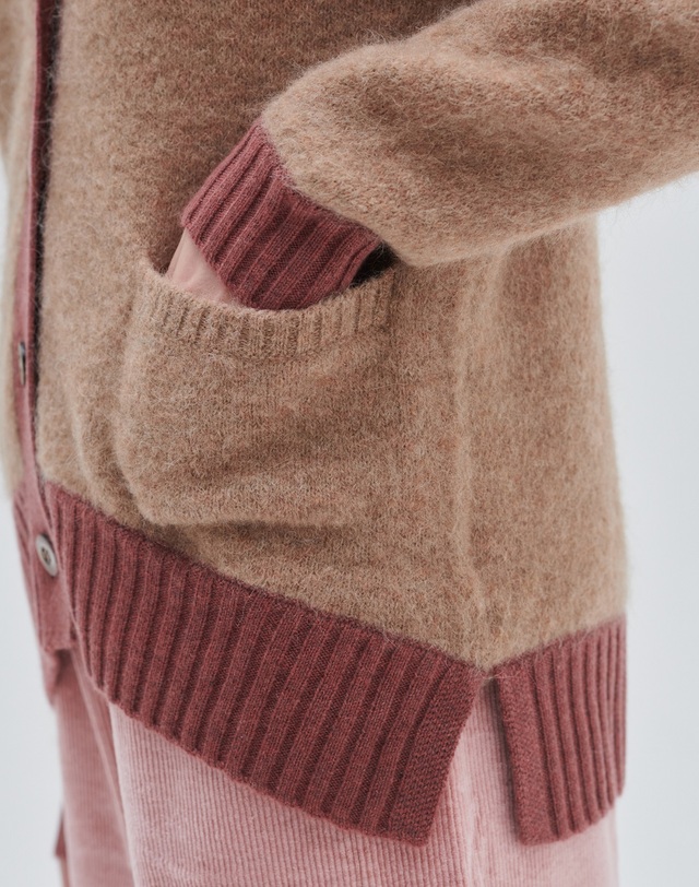 캐시미어하우스 [Murray Allan]모헤어 가디건Mohair cardigan(Caramel) 착용컷