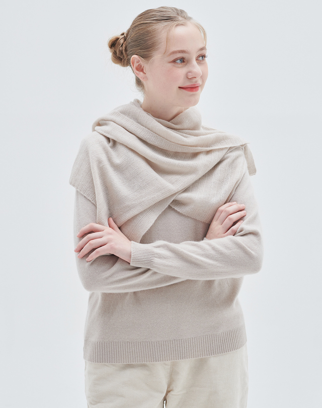 캐시미어하우스 [Murray Allan] 100%캐시미어 와이드 버튼 넥워머 머플러 Wide button neck warmer(Sand Beige) 착용컷