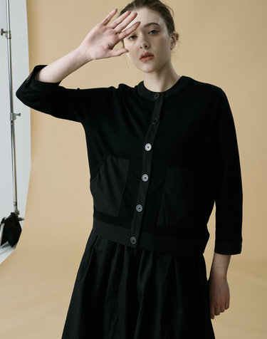 [Cashmere Class]우븐 & 니트 소재 믹스매치 라운드 자켓 Short compact round jacket(Black)