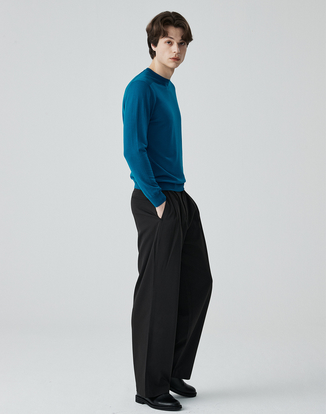 캐시미어하우스 [Murray Allan]A로고 라운드 롱 슬리브 풀오버 A LOGO Round pullover Red bee_ Turquoise Blue(QB) 착용컷