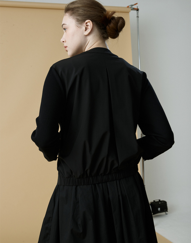 캐시미어하우스 [Cashmere Class]우븐 & 니트 소재 믹스매치 라운드 자켓 Short compact round jacket(Black) 착용컷