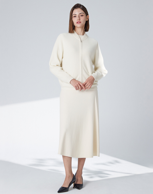 캐시미어하우스 [Cashmere Class] 100%캐시미어 쁘띠 범버 카라 자켓 petit bomber jacket_Cream(CE) 착용컷