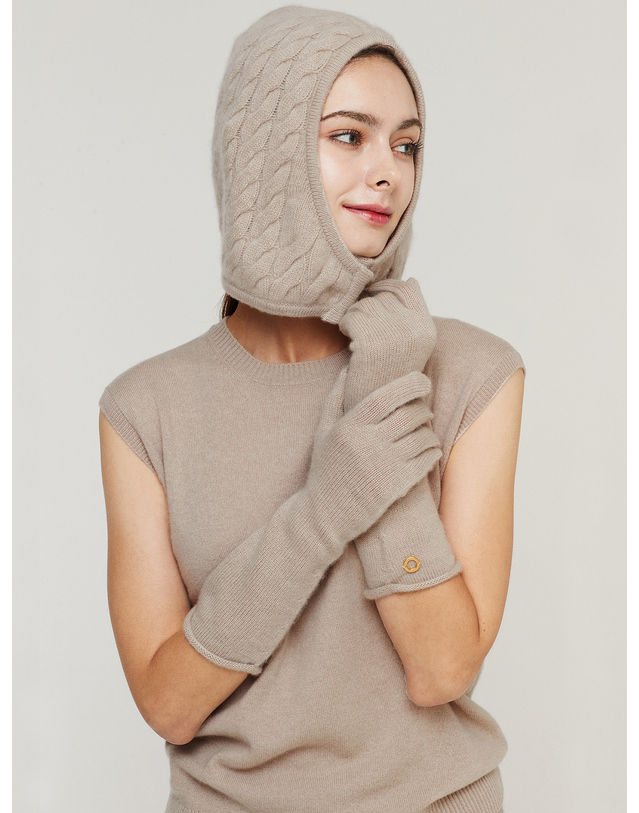 캐시미어하우스 [Murray allan] 100%캐시미어 케이블 바라클라바 숏 후디 워머 Cable Short Hoody Warmer_Skin beige(SB) 착용컷