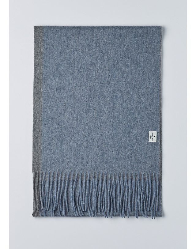 캐시미어하우스 [Murray allan] 100%캐시미어 투톤 사이드 보더 우븐 스카프30” Side Border Woven Scarf _Bule Grey M33ASF059BY 착용컷