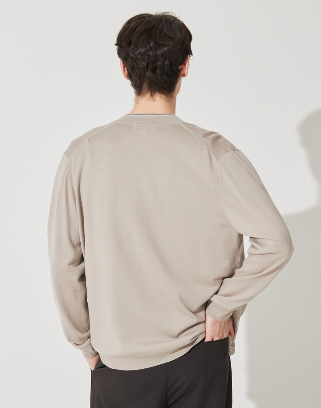 캐시미어하우스 [Murray Allan] Line Color V-Neck Cardigan_Mud(MD) M42MCD002MD 착용컷