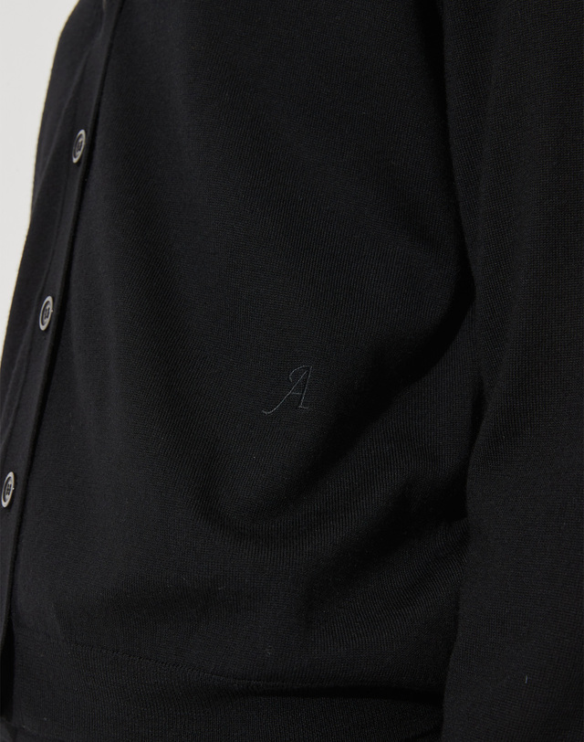 캐시미어하우스 [Murray Allan] Long V-neck cardigan_Black(BK) M42WCD010BK 착용컷