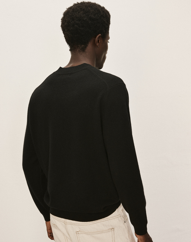캐시미어하우스 [Murray Allan] 100%캐시미어 V-neck pullover_BLACK(BK) M43MPU041BK 착용컷
