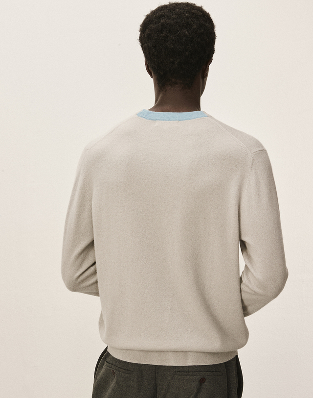 캐시미어하우스 [Murray Allan] 100%캐시미어 Neck color block round pullover_Shadow(SD) M43MPU002SD 착용컷