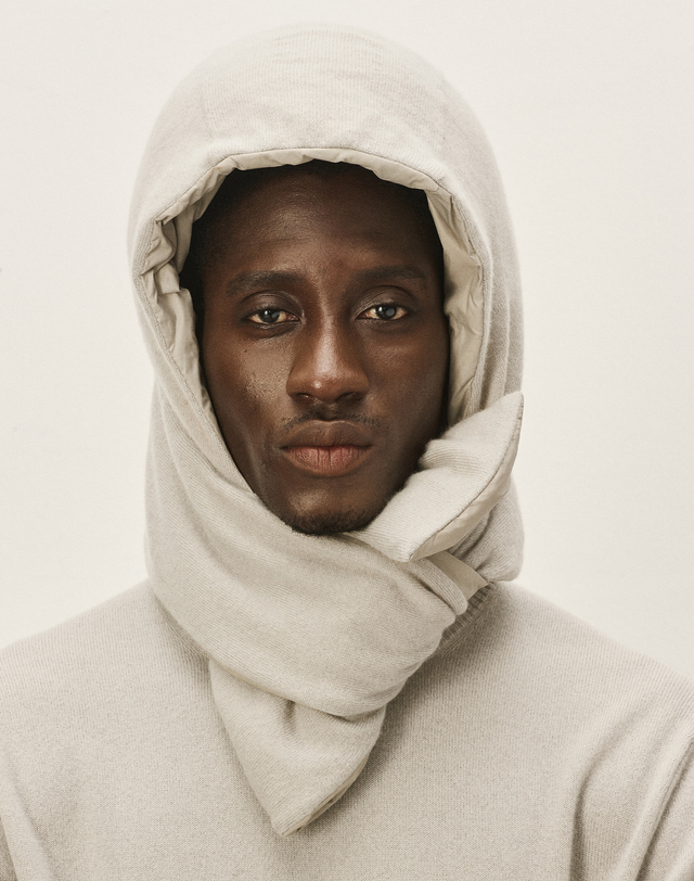 캐시미어하우스 [Murray Allan]100% 캐시미어 리버시블 구스믹스 후디 머플러 Reversible goose mix Hoody muffler_Shadow (SD) M43AHA034SD 착용컷