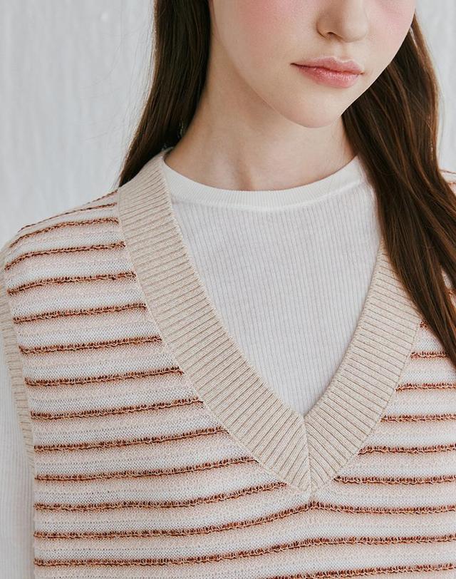 캐시미어하우스 [Murray Allan]Wave V-neck vest_ Beige(BE) M52WVT018BE 착용컷